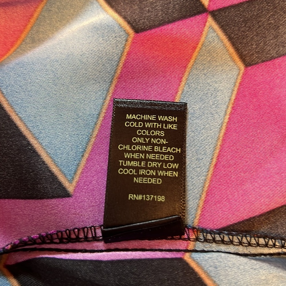 House of Harlow 1960 NWT Size Small Silky Geometric Print Wrap Maxi Dress (0369) - Picture 16 of 16